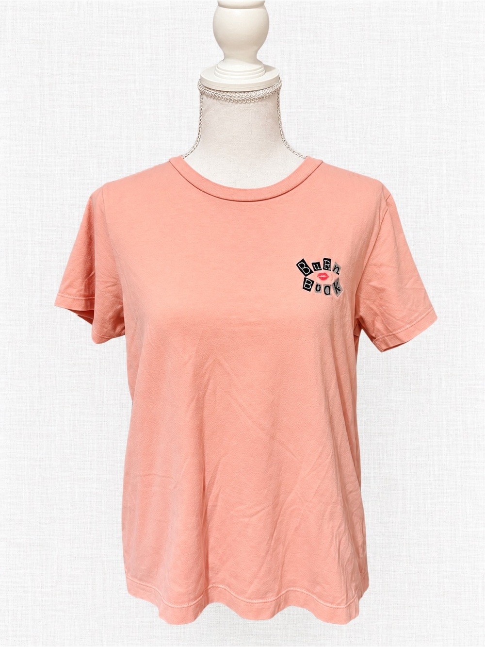 Mean Girls Burn Book Embroidered Pink T-Shirt Women’s Size L Paramount